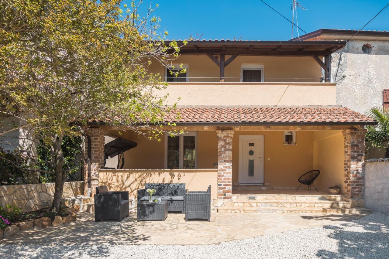 Casa Viktoria With Private Garden&bbq Semesterbostad Kosinozici